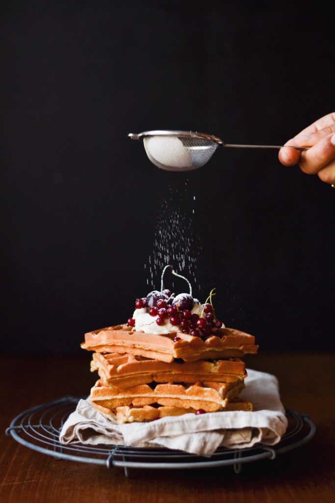 Vafler med marcipan, mascarpone og citron se nem opskrift Grødgrisen