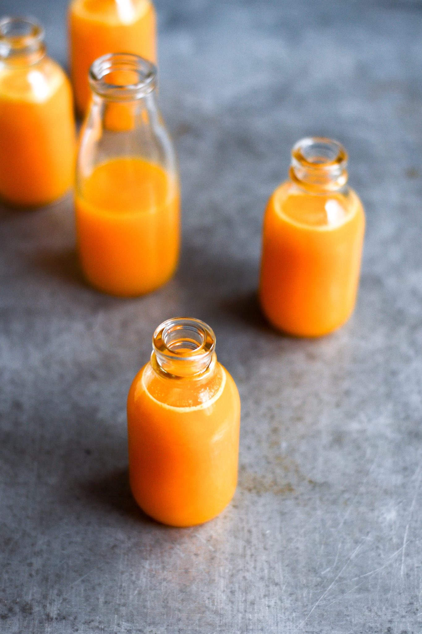 appelsinjuice-med-graeskar-