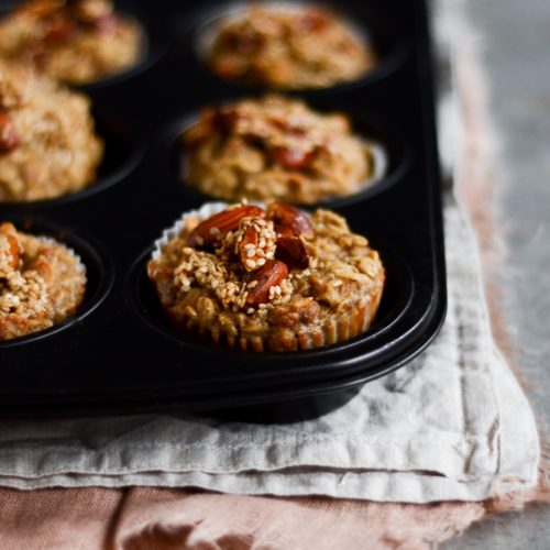 havregroedsmuffins med banan og mandler