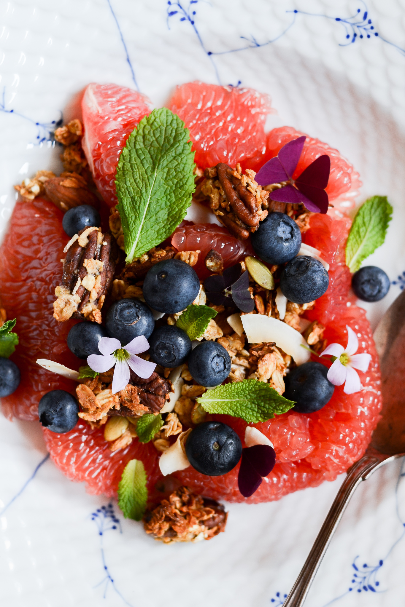 Grape med granola