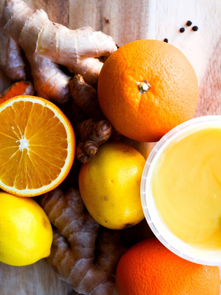 ingefærshot med appelsin, gurkemeje og citron
