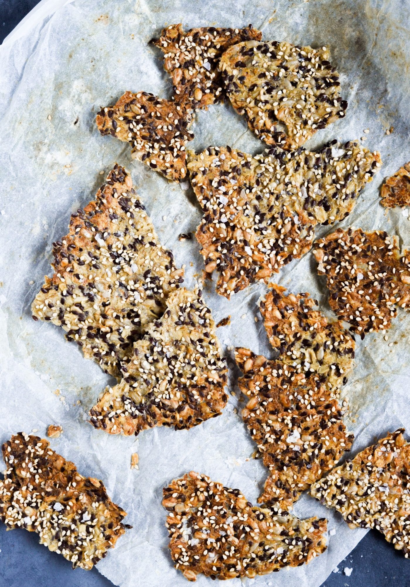 knaekbroed-med-havregroed-og-kerner-1