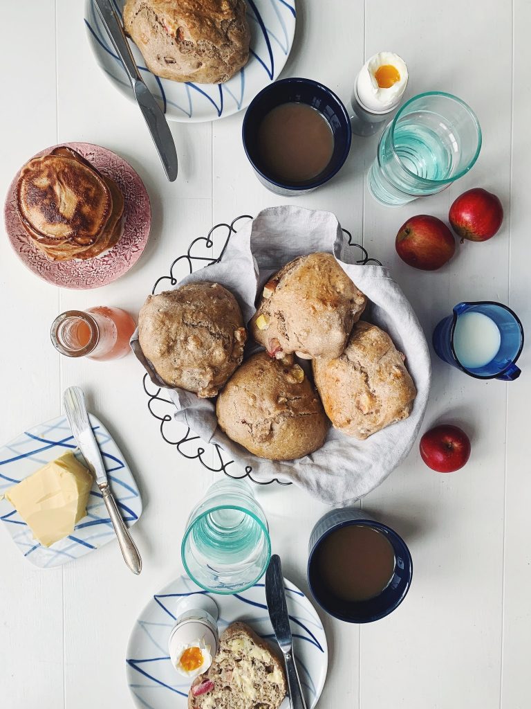 soendag-mogen-morgenbord-brunch-morgenmad-hygge-samsoe-sommerhus